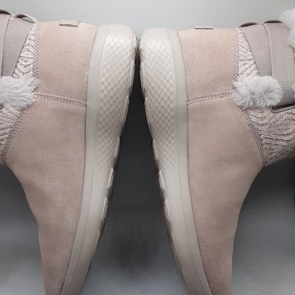 New Skechers On The Go City 2 Cozy Vibe Boots Booties Women's Taupe Faux Fur - Picture 5 of 7